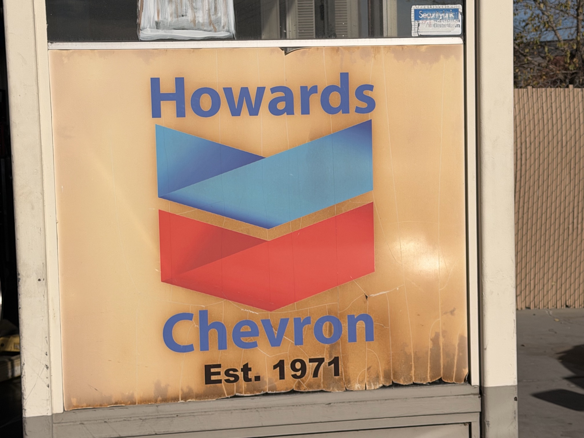 Howards Chevron exterior and Chevron signage — East 4th St Reno